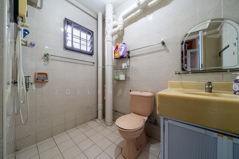 190B Rivervale Drive, 190B Rivervale Drive, 3 Bedrooms, 1,238 sqft, HDB Flat For Sale, by Jollene Leow, 500175026 - Bathroom - PropertyGuru.com.sg