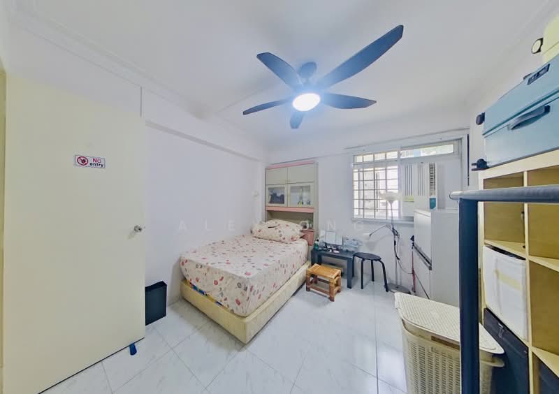 664 Yishun Avenue 4, 664 Yishun Avenue 4, 6 Bedrooms, 1,765 sqft, HDB Flat For Sale, by Alex Ong, 500175029 - Bedroom - PropertyGuru.com.sg
