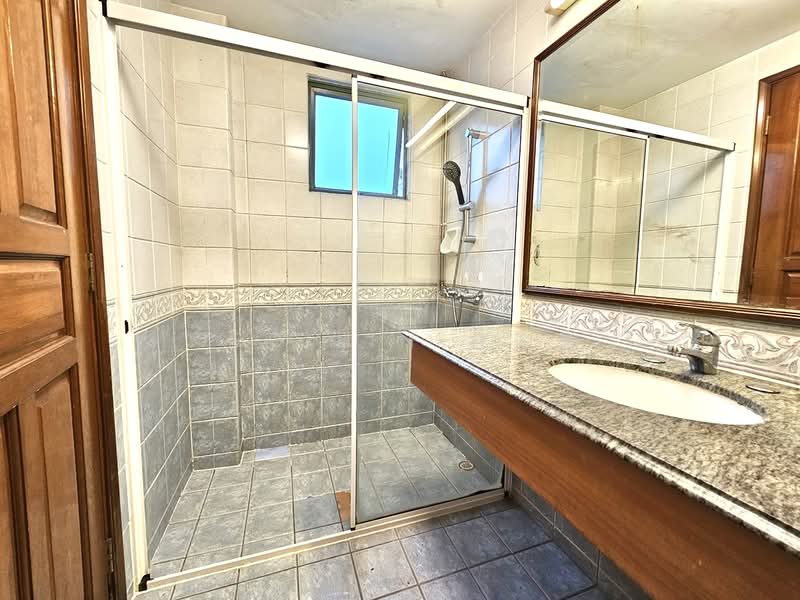 Gold Palm Mansions, 139 Lorong K Telok Kurau, 2 Bedrooms, 1,033 sqft, Apartment For Rent, by Jed Lin 林俊雄, 500175031 - Bathroom - PropertyGuru.com.sg