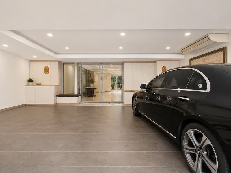 Wide Frontage Semi-D with basement, lift, and 6 ensuites near Serangoon Gardens Circle, Wide Frontage Semi-D with basement, lift, and 6 ensuites near Serangoon Gardens Circle, 7 Bedrooms, 5,880 sqft, Semi-Detached House For Sale, by William Hong, 500175032 - Car Park - PropertyGuru.com.sg