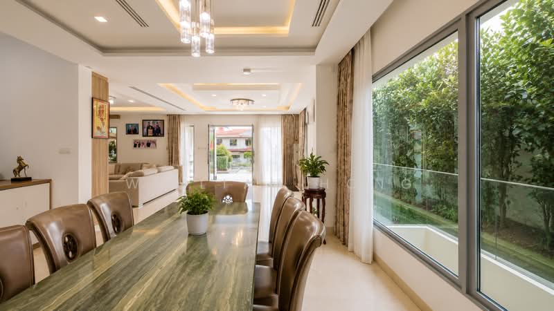 Wide Frontage Semi-D with basement, lift, and 6 ensuites near Serangoon Gardens Circle, Wide Frontage Semi-D with basement, lift, and 6 ensuites near Serangoon Gardens Circle, 7 Bedrooms, 5,880 sqft, Semi-Detached House For Sale, by William Hong, 500175032 - Living Room - PropertyGuru.com.sg