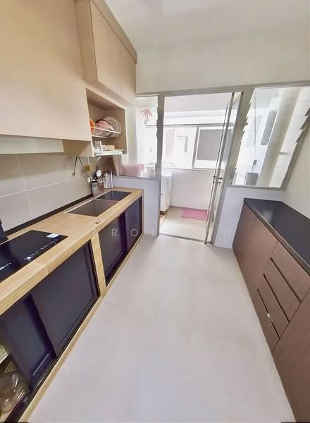 494J Tampines Street 45, 494J  Tampines Street 45, 3 Bedrooms, 990 sqft, HDB Flat For Sale, by Carol Soh, 500175033 - Kitchen - PropertyGuru.com.sg