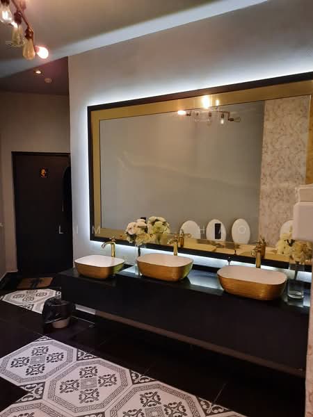 Rare Fuqing building for rent, 2 allenby road, 4,367 sqft, Other Retail For Rent, by Lim Jia Hao, 500175036 - Bathroom - CommercialGuru.com.sg
