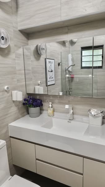 407 Sembawang Drive, 407 Sembawang Drive, Room Rental, 200 sqft, HDB Flat For Rent, by Christine Leng凌陈冰如, 500175039 - Bathroom - PropertyGuru.com.sg