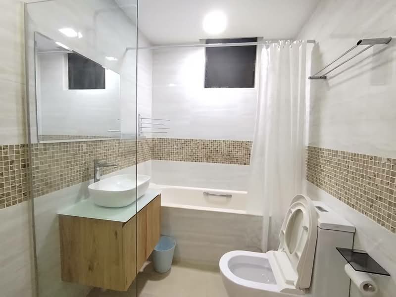 Regent Heights, 50 Bukit Batok East Avenue 5, 3 Bedrooms, 1,023 sqft, Condominium For Rent, by Mary Hou, 500175041 - Bathroom - PropertyGuru.com.sg