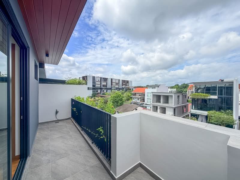 Brand New 3+Attic Terrace Near Sembawang Park, Jalan Sankam, 5 Bedrooms, 4,834 sqft, Terraced House For Sale, by Ken Wu, 500175043 - Balcony - PropertyGuru.com.sg