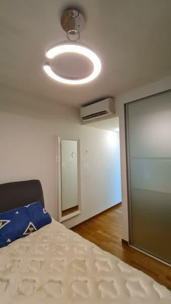 Parc Emily, 5 Mount Emily Road, 2 Bedrooms, 893 sqft, Condominium For Sale, by David King, 500175061 - Bedroom - PropertyGuru.com.sg