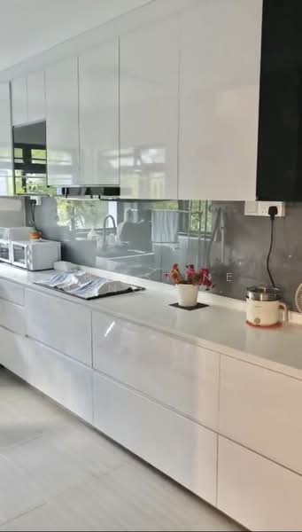 407 Sembawang Drive, 407 Sembawang Drive, Room Rental, 150 sqft, HDB Flat For Rent, by Christine Leng凌陈冰如, 500175063 - Kitchen - PropertyGuru.com.sg