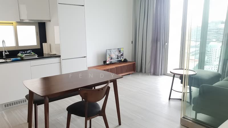 Kallang Riverside, 51 Kampong Bugis, 1 Bedroom, 517 sqft, Condominium For Rent, by Fendy Lee, 500175066 - Living Room - PropertyGuru.com.sg