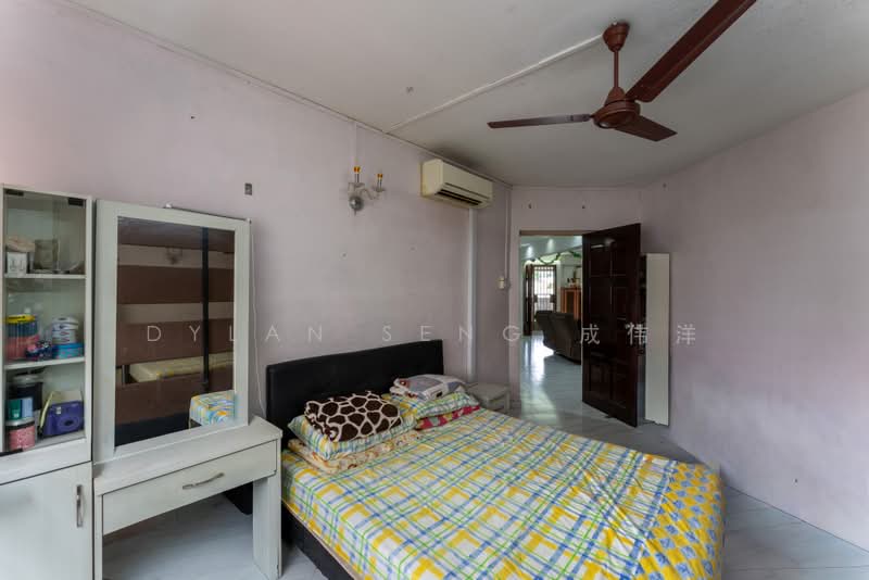 202 Bukit Batok Street 21, 202 Bukit Batok Street 21, 3 Bedrooms, 1,432 sqft, HDB Flat For Sale, by Dylan Seng 成伟洋, 500175079 - Bedroom - PropertyGuru.com.sg