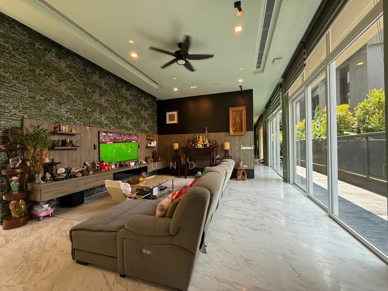 ★ FH Detached - Hillcrest Pk ★ 1km to RGPS ★ Tan Kah Kee MRT ★, Hillcrest Pk | 1km to RGPS | Tan Kah Kee MRT, 7 Bedrooms, 6,900 sqft, Detached House For Sale, by Edmund Seah, 500175093 - Living Room - PropertyGuru.com.sg
