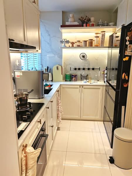 Sea Horizon, 11 Pasir Ris Rise, 4 Bedrooms, 1,335 sqft, Executive Condominium For Sale, by Eric Toh, 500175094 - Kitchen - PropertyGuru.com.sg