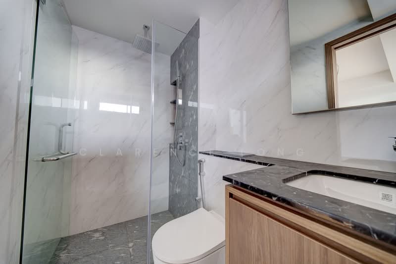 Serangoon Garden Estate, Penshurst Place, Hougang / Punggol / Sengkang, 6 Bedrooms, 7,460 sqft, Semi-Detached House For Sale, by Clarence Long, 500175095 - Bathroom - PropertyGuru.com.sg