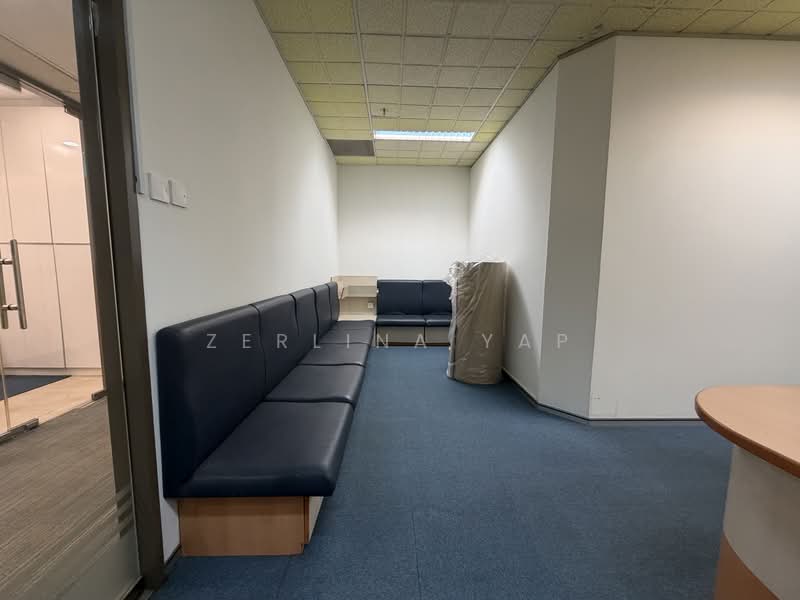 Lucky Plaza, 304 Orchard Road, 657 sqft, Medical For Sale, by Zerlina Yap, 500175099 - Interior - CommercialGuru.com.sg