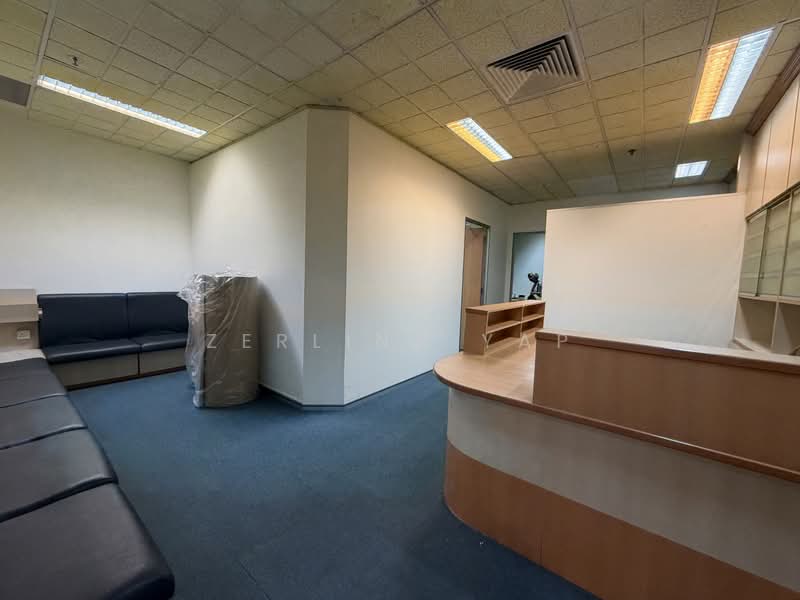 Lucky Plaza, 304 Orchard Road, 657 sqft, Medical For Sale, by Zerlina Yap, 500175099 - Interior - CommercialGuru.com.sg