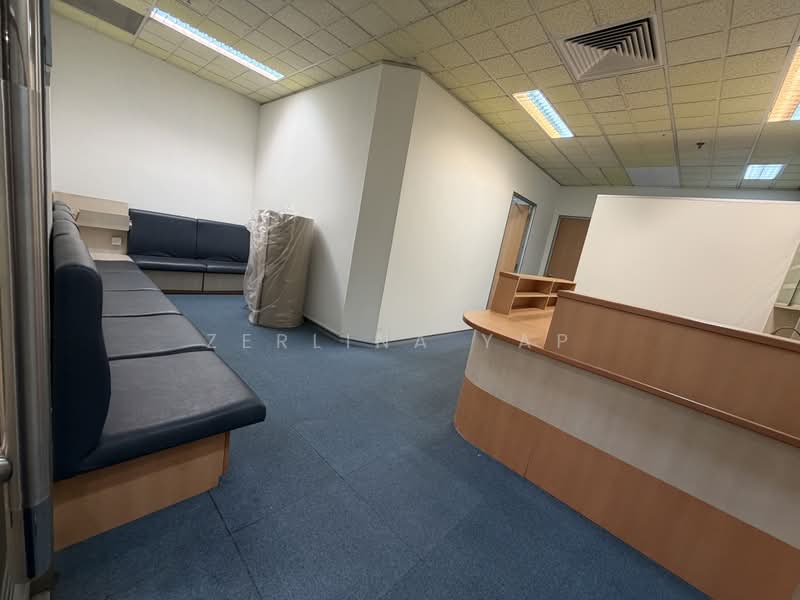 Lucky Plaza, 304 Orchard Road, 657 sqft, Medical For Sale, by Zerlina Yap, 500175099 - Interior - CommercialGuru.com.sg