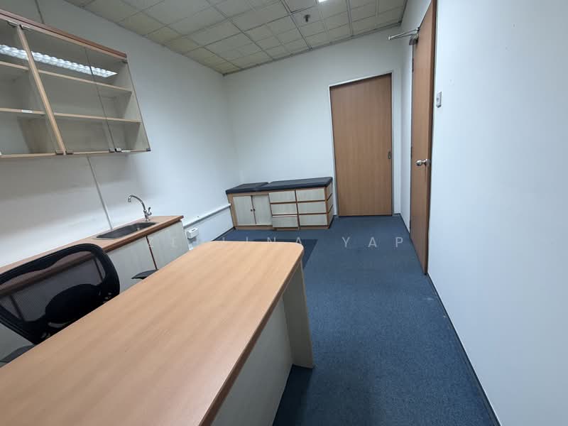 Lucky Plaza, 304 Orchard Road, 657 sqft, Medical For Sale, by Zerlina Yap, 500175099 - Interior - CommercialGuru.com.sg