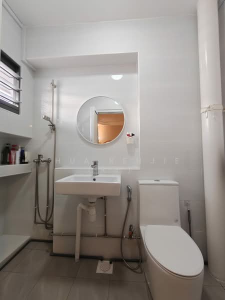 502 Choa Chu Kang Street 51, 502 Choa Chu Kang Street 51, 3 Bedrooms, 1,356 sqft, HDB Flat For Sale, by Chua RenJie (RJ), 500175105 - Bathroom - PropertyGuru.com.sg