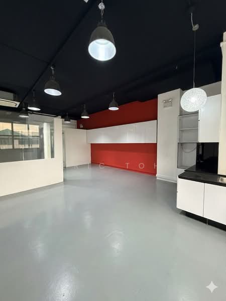 Midview City, 22 Sin Ming Lane, 1,496 sqft, Light Industrial (B1) For Sale, by Eric Toh, 500175115 - Interior - CommercialGuru.com.sg