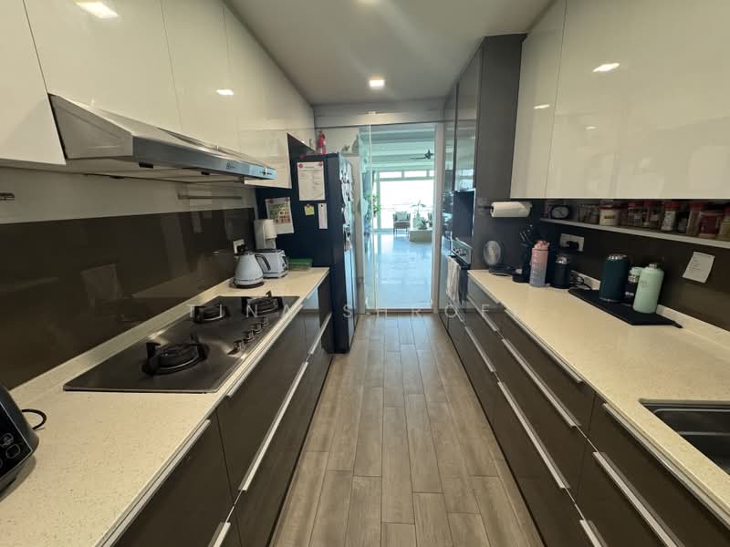 Costa Del Sol, 68 Bayshore Road, 4 Bedrooms, 1,561 sqft, Condominium For Rent, by Tina Shroff, 500175119 - Kitchen - PropertyGuru.com.sg