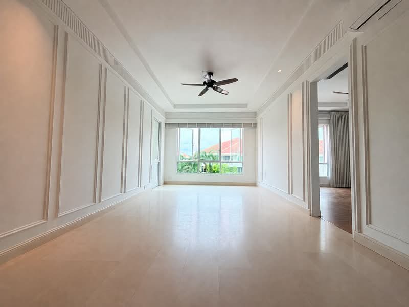 Duchess Crest, 64 Duchess Avenue, 3 Bedrooms, 1,378 sqft, Condominium For Sale, by Alex Goh, 500175136 - Living Room - PropertyGuru.com.sg