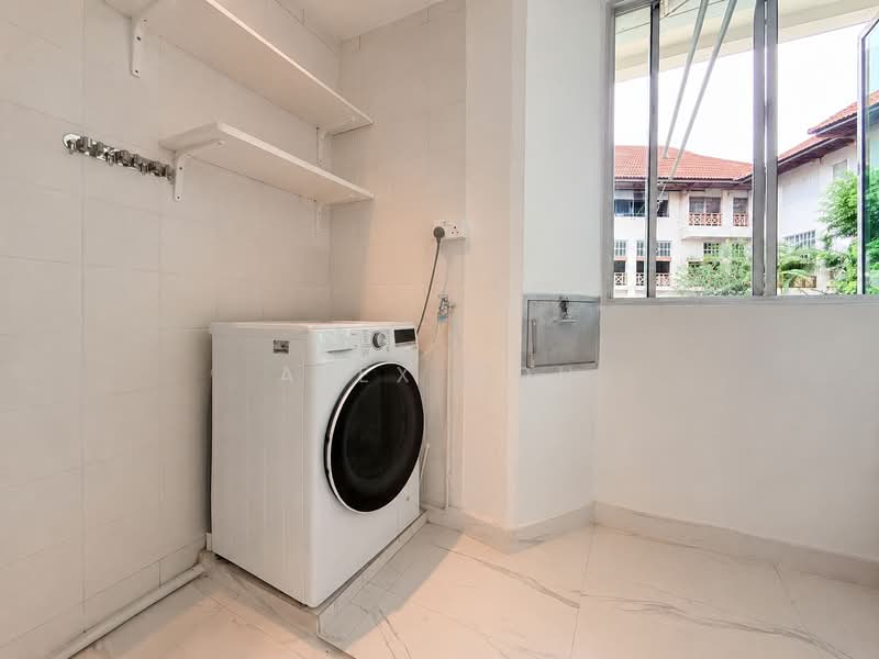 Duchess Crest, 64 Duchess Avenue, 3 Bedrooms, 1,378 sqft, Condominium For Sale, by Alex Goh, 500175136 - Interior - PropertyGuru.com.sg
