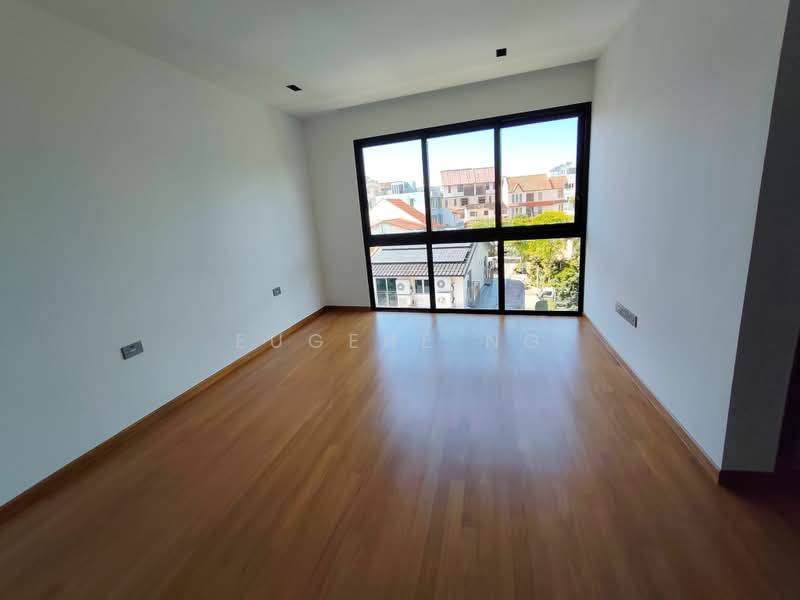 Sunset Heights, Sunset Heights, 5 Bedrooms, 12,000 sqft, Bungalow House For Sale, by Eugene Ng, 500175141 - Bedroom - PropertyGuru.com.sg