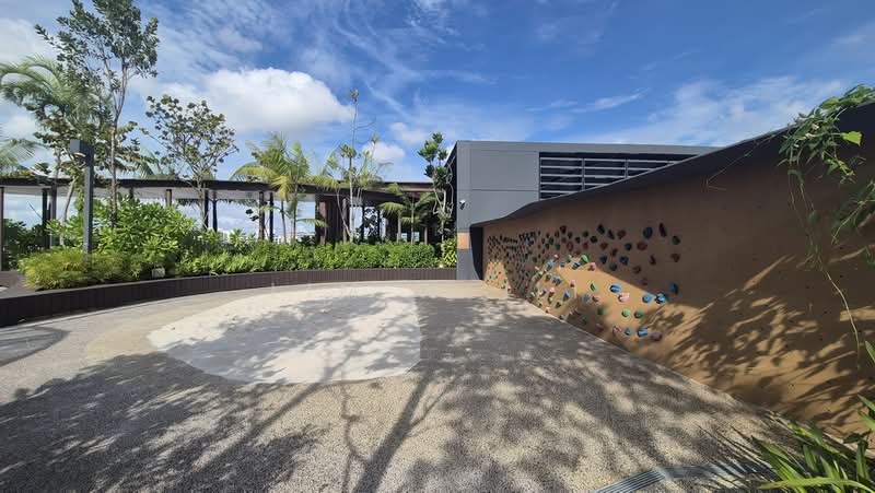 Pasir Ris 8, 8 Pasir Ris Drive 8, 1 Bedroom, 538 sqft, Apartment For Sale, by Lim Weili, 500175143 - Exterior - PropertyGuru.com.sg