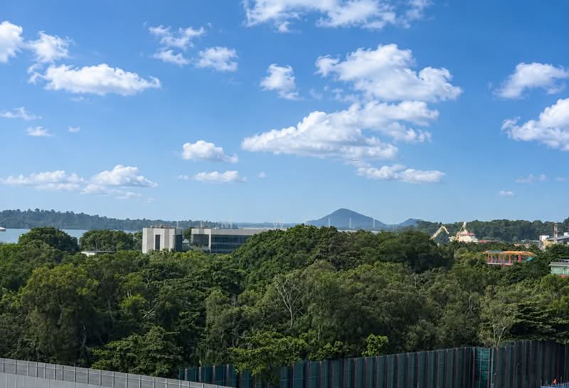 Pasir Ris 8, 8 Pasir Ris Drive 8, Pasir Ris / Tampines, 1 Bedroom, 538 sqft, Apartment For Sale, by Lim Weili, 500175143 - View - PropertyGuru.com.sg