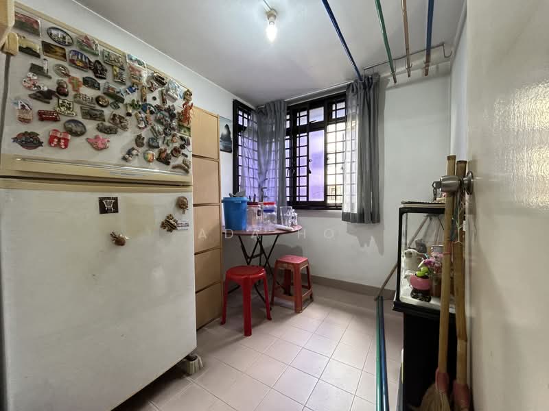 108 Commonwealth Crescent, 108 Commonwealth Crescent, 2 Bedrooms, 721 sqft, HDB Flat For Sale, by Ada Ho, 500175144 - Kitchen - PropertyGuru.com.sg