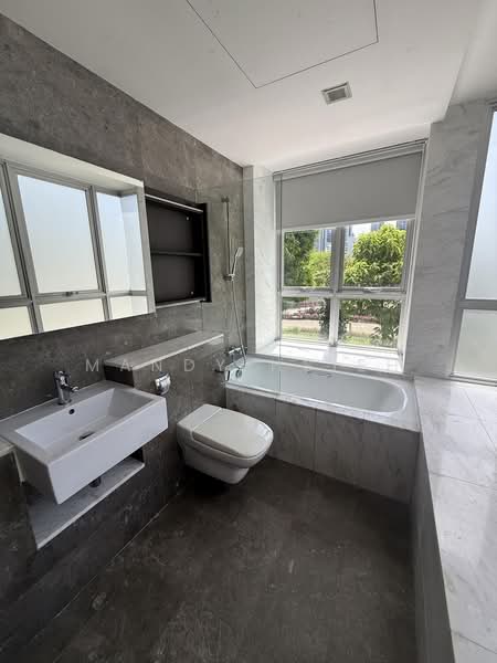 The Parc Condominium, 11 West Coast Walk, Room Rental, 100 sqft, Condominium For Rent, by Mandy Hsieh, 500175151 - Bathroom - PropertyGuru.com.sg