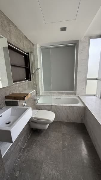 The Parc Condominium, 11 West Coast Walk, Room Rental, 100 sqft, Condominium For Rent, by Mandy Hsieh, 500175151 - Bathroom - PropertyGuru.com.sg
