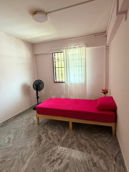 711 Clementi West Street 2, 711 Clementi West Street 2, Room Rental, 120 sqft, HDB Flat For Rent, by Kevin Aw 胡锦胜, 500175163 - Bedroom - PropertyGuru.com.sg