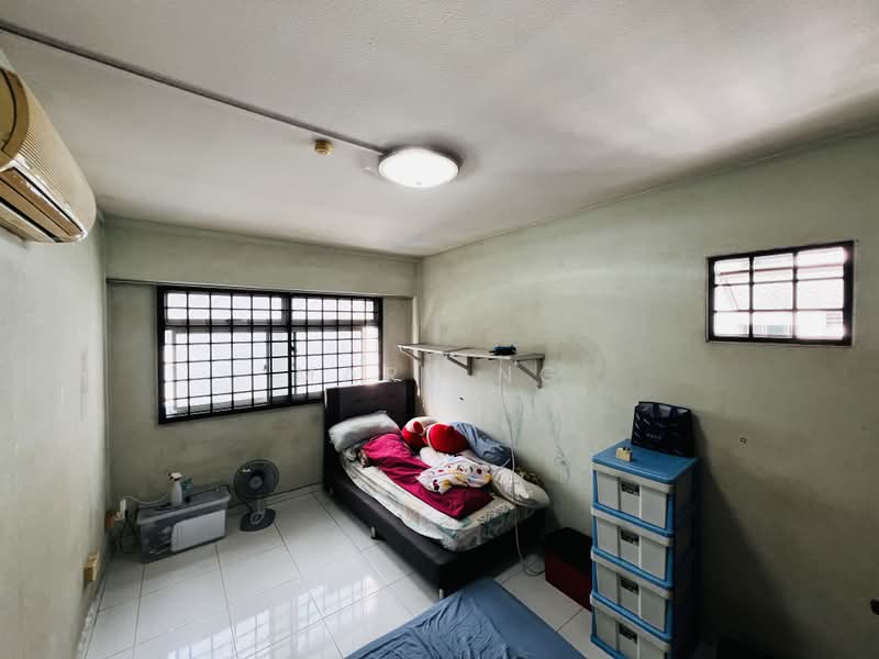 413 Woodlands Street 41, 413 Woodlands Street 41, 3 Bedrooms, 1,302 sqft, HDB Flat For Sale, by Mark Ng, 500175170 - Bedroom - PropertyGuru.com.sg