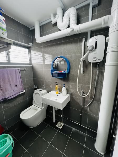 413 Woodlands Street 41, 413 Woodlands Street 41, Admiralty / Woodlands, 3 Bedrooms, 1,302 sqft, HDB Flat For Sale, by Mark Ng, 500175170 - Bathroom - PropertyGuru.com.sg