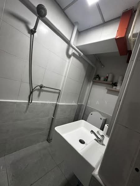 Nordix, 1 Woodlands Industrial Park E2, 7,320 sqft, Factory / Workshop (B2) For Rent, by Angela Tay, 500175173 - Bathroom - CommercialGuru.com.sg