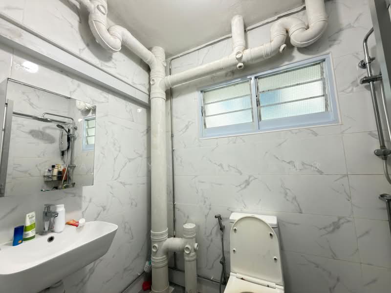 620 Woodlands Drive 52, 620 Woodlands Drive 52, 3 Bedrooms, 969 sqft, HDB Flat For Sale, by Marilyn Tan 陈凯欣, 500175178 - Bathroom - PropertyGuru.com.sg