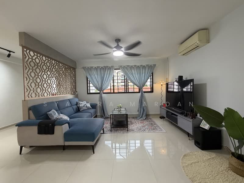 367 Bukit Batok Street 31, 367 Bukit Batok Street 31, 3 Bedrooms, 1,065 sqft, HDB Flat For Sale, by Syahira Mardan, 500175180 - Living Room - PropertyGuru.com.sg