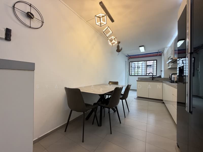 367 Bukit Batok Street 31, 367 Bukit Batok Street 31, 3 Bedrooms, 1,065 sqft, HDB Flat For Sale, by Syahira Mardan, 500175180 - Dining Room - PropertyGuru.com.sg