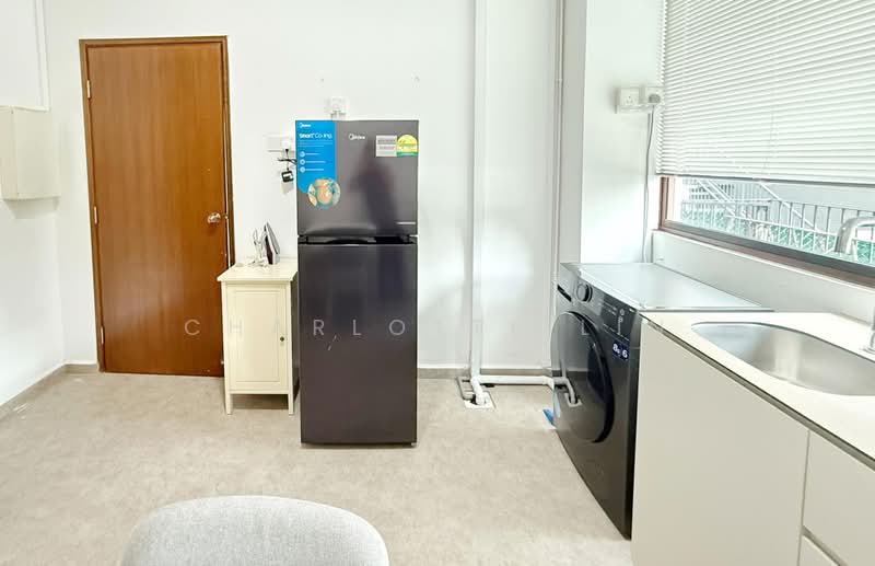 signature, , Studio, 300 sqft, Apartment For Rent, by Charlotte Lin, 500175186 - Interior - PropertyGuru.com.sg