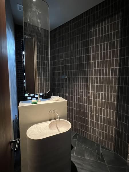 One Tree Hill Detached House, , 3 Bedrooms, 5,220 sqft, Detached House For Sale, by Aquila Tan, 500175200 - Bathroom - PropertyGuru.com.sg