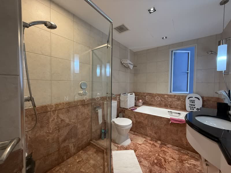 Orchard Scotts, 11 Anthony Road, 3 Bedrooms, 1,647 sqft, Condominium For Rent, by Nicole Teo, 500175201 - Bathroom - PropertyGuru.com.sg