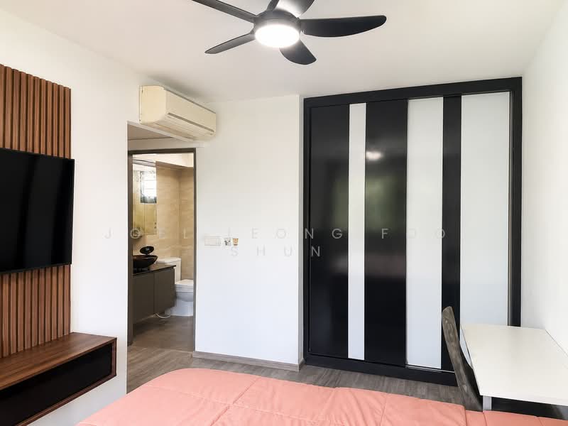 550B Segar Road, 550B Segar Road, 4 Bedrooms, 1,216 sqft, HDB Flat For Sale, by Joel Leong Foo Shun, 500175203 - Master Bedroom - PropertyGuru.com.sg