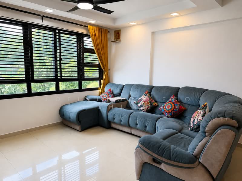 550B Segar Road, 550B Segar Road, 4 Bedrooms, 1,216 sqft, HDB Flat For Sale, by Joel Leong Foo Shun, 500175203 - Living Room - PropertyGuru.com.sg