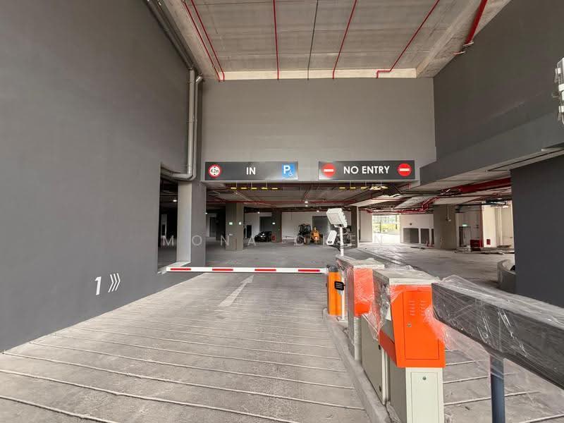 Tampines Connection, 2 Tampines North Drive 4, Pasir Ris / Tampines, 2,045 sqft, Factory / Workshop (B2) For Rent, by Mona Chen, 500175205 - Car Park - CommercialGuru.com.sg