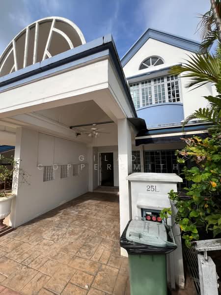 Chancery Grove, 25 Chancery Lane, 4 Bedrooms, 2,013 sqft, Cluster House For Rent, by Gilad Coppersmith, 500175206 - Exterior - PropertyGuru.com.sg