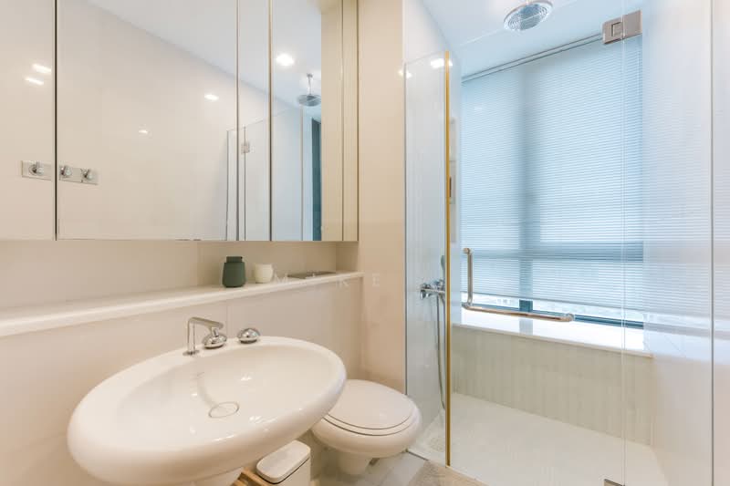 Skyline 360, 68 St. Thomas Walk, 4 Bedrooms, 2,131 sqft, Condominium For Rent, by Mike ., 500175210 - Bathroom - PropertyGuru.com.sg