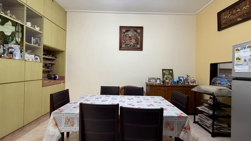 Hoover Park, Chun Tin Road, 3 Bedrooms, 1,700 sqft, Terraced House For Sale, by Edmund Thor, 500175212 - Dining Room - PropertyGuru.com.sg