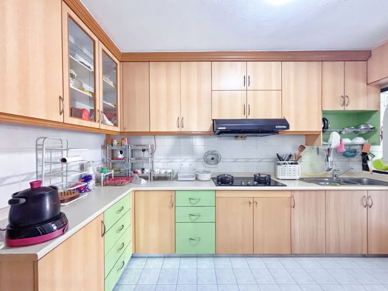 670 Choa Chu Kang Crescent, 670 Choa Chu Kang Crescent, 4 Bedrooms, 1,334 sqft, HDB Flat For Sale, by Michelle Koo, 500175213 - Kitchen - PropertyGuru.com.sg