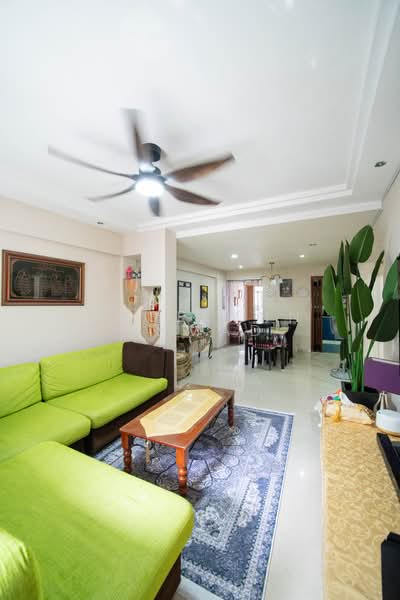 525 Woodlands Drive 14, 525 Woodlands Drive 14, 3 Bedrooms, 1,098 sqft, HDB Flat For Sale, by Roselynn Ahmad, 500175214 - Living Room - PropertyGuru.com.sg